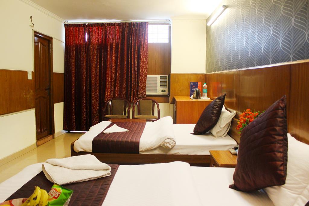 Hotel Delhi Marine Club C6 Vasant Kunj Yeni Delhi Dış mekan fotoğraf
