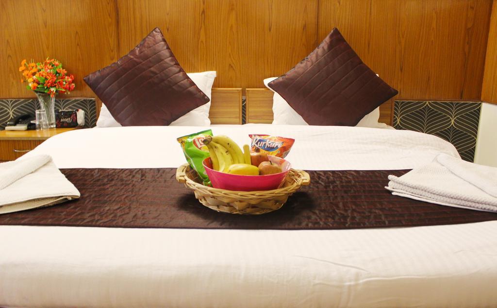 Hotel Delhi Marine Club C6 Vasant Kunj Yeni Delhi Dış mekan fotoğraf